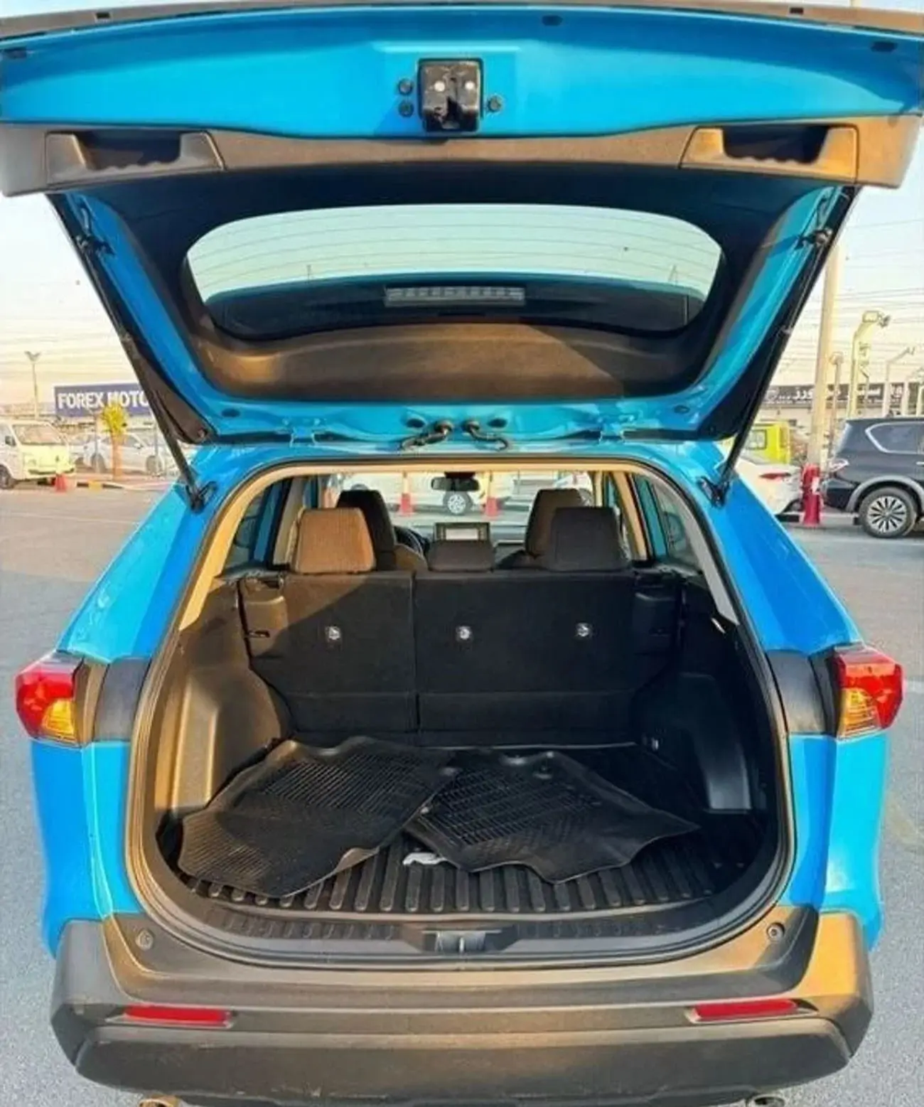Amortiguador de portón trasero Toyota RAV4 XA50 2018-2025