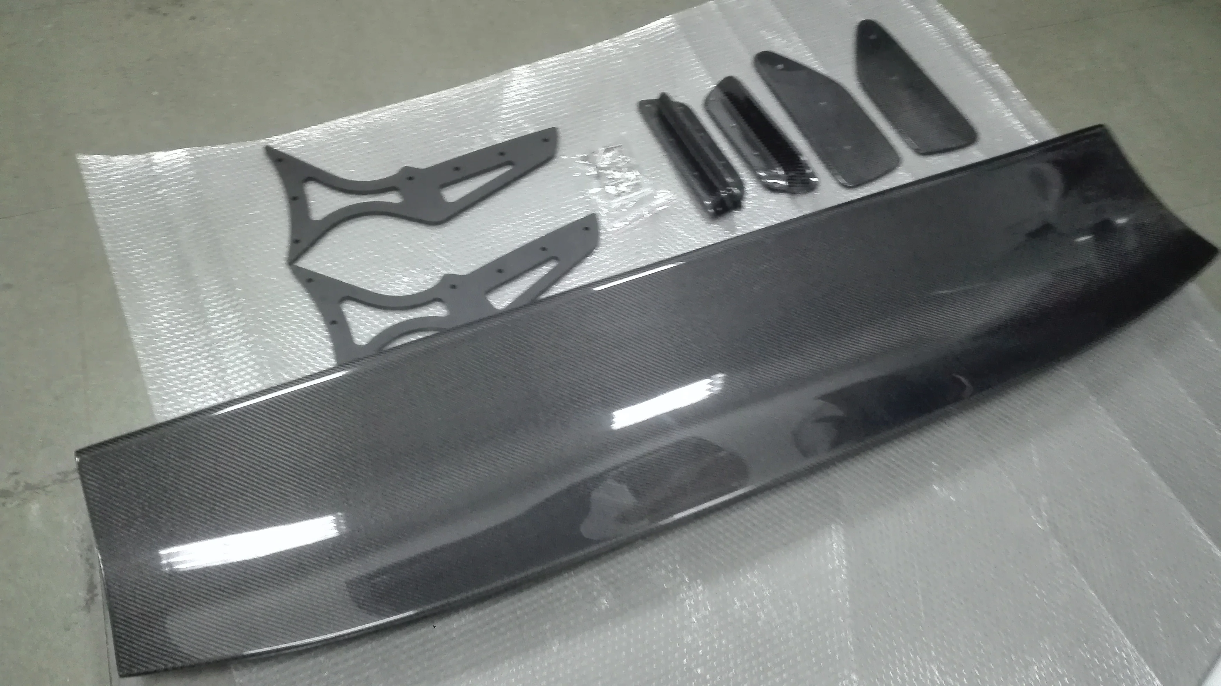 Alerón GT de carbono estilo RB para Toyota GT86, BRZ y FR-S - imagen 4