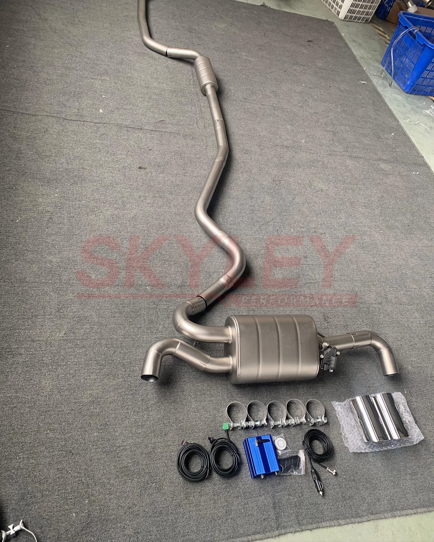 Escape cat-back SL con válvula para BMW Serie 1 F20/F21 1.6T - imagen 4