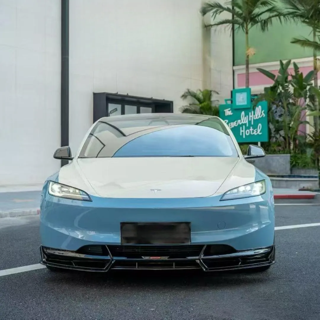 Kit aerodinámico para Tesla Model 3 2024 con alerón trasero y difusor - imagen 2