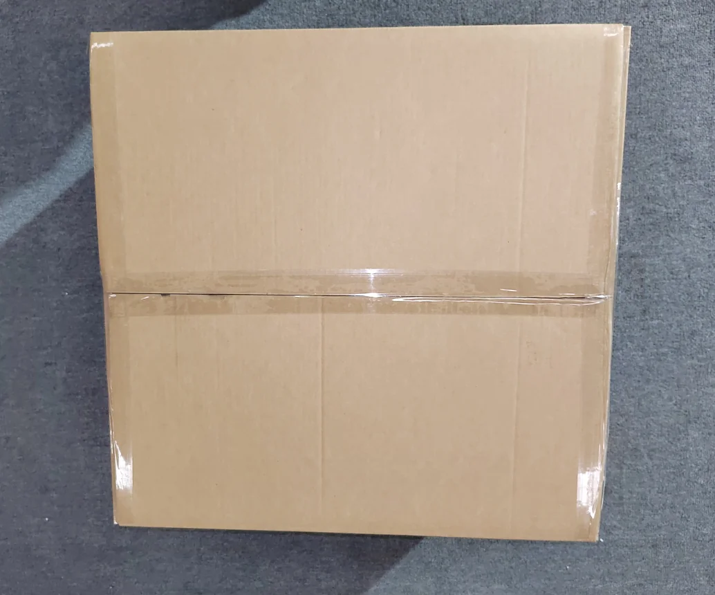 Detalle del empaquetado y caja