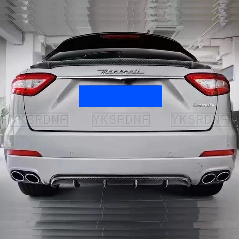 Difusor de carbono para Maserati Levante vista lateral