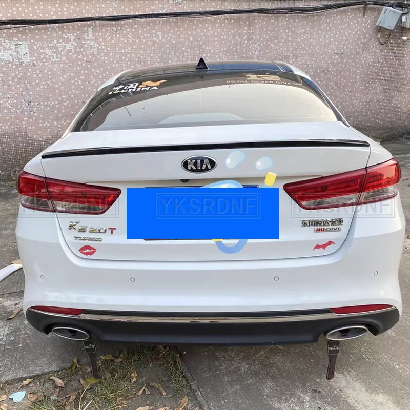 Vista frontal del alerón ABS para Kia K5 Optima 2016