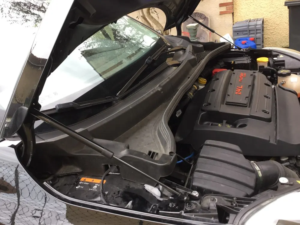 Amortiguadores de gas para capó Fiat 500X (2014-2022) - imagen 5