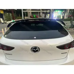 Alerón de techo con labio en fibra de carbono – Mazda 3 Hatchback
