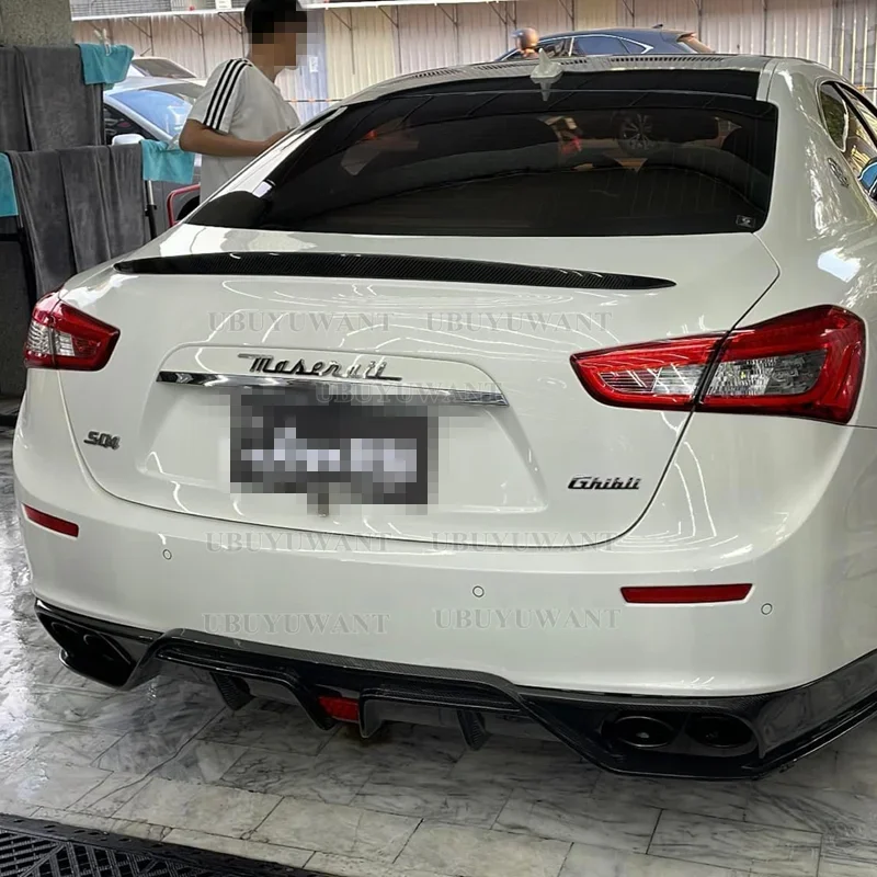 Alerón trasero fibra carbono Maserati Ghibli M157 estilo Wald - imagen 3