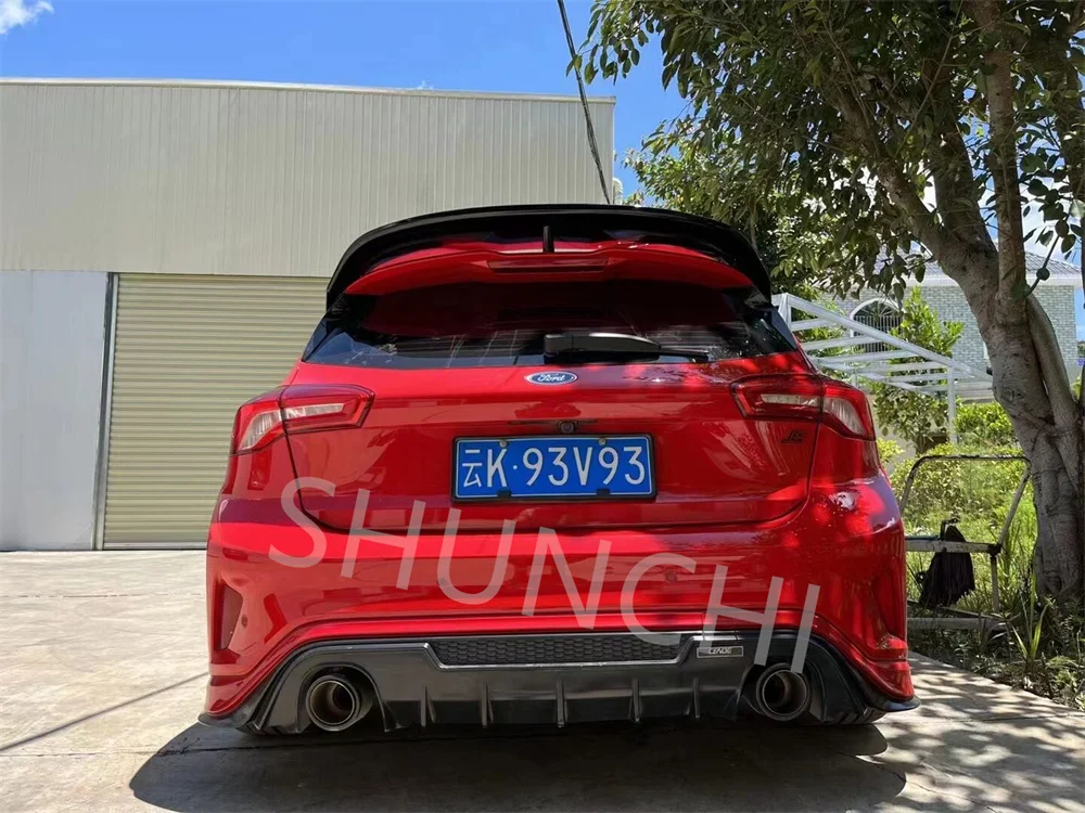 Alerón trasero Ford Focus Mk4 Familiar 2019–2021 – Labio maletero - imagen 3
