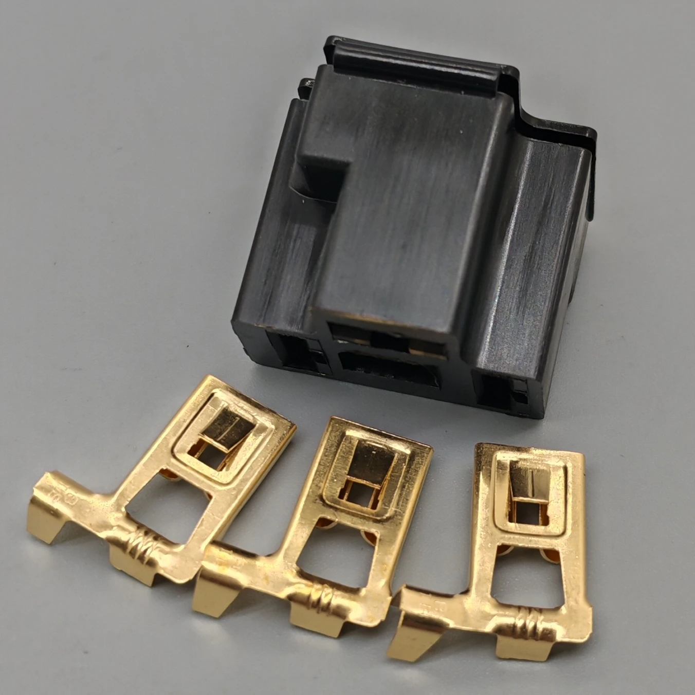 Shhworldsea Conector H4/9003 con cableado para faro - imagen 3