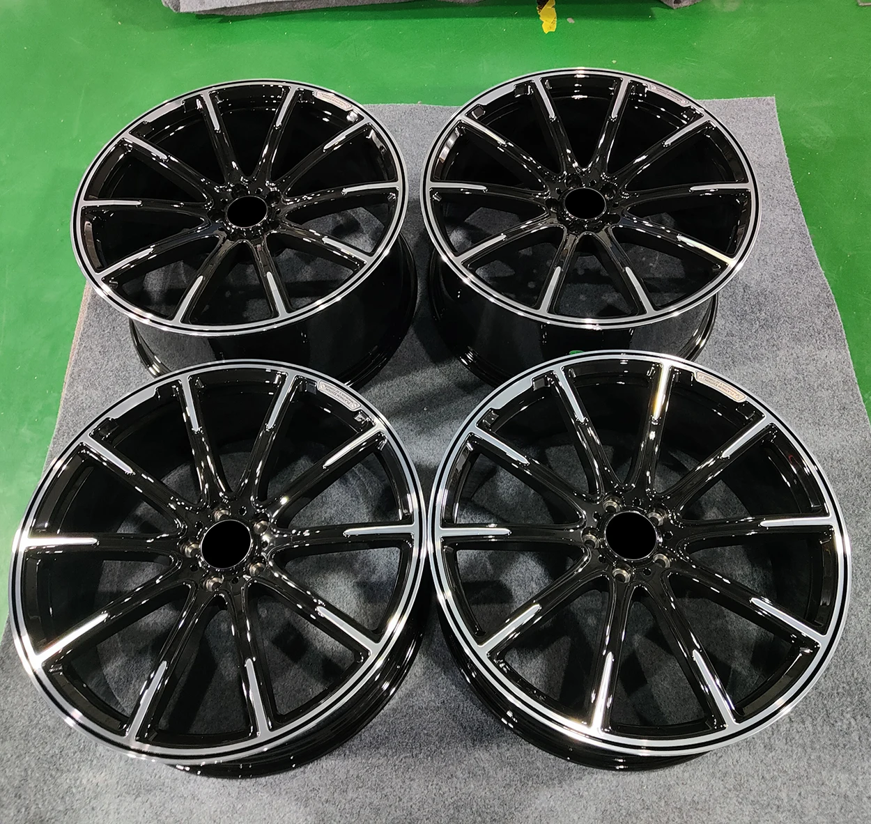 Llanta forjada 5x112 radios elegante – Mercedes-Benz – nueva aleación 17″ - imagen 3