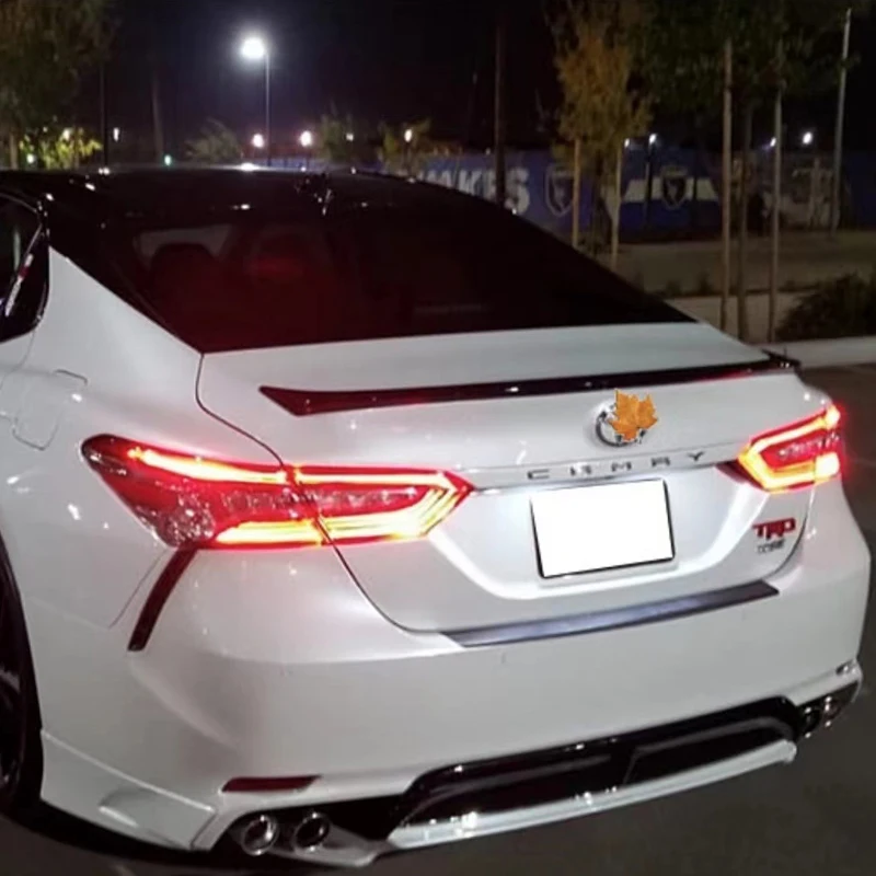 Alerón trasero deportivo Toyota Camry fibra carbono negro 2018-2022 - imagen 4