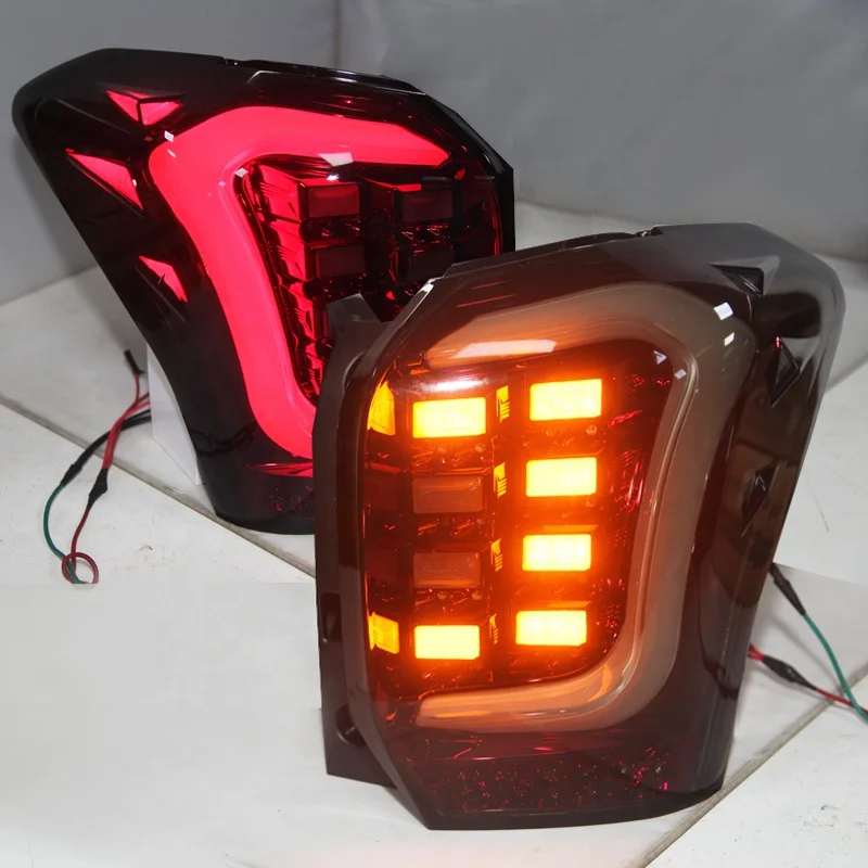 Luz trasera LED TW Subaru Forester 2013-2015 carcasa roja ahumada