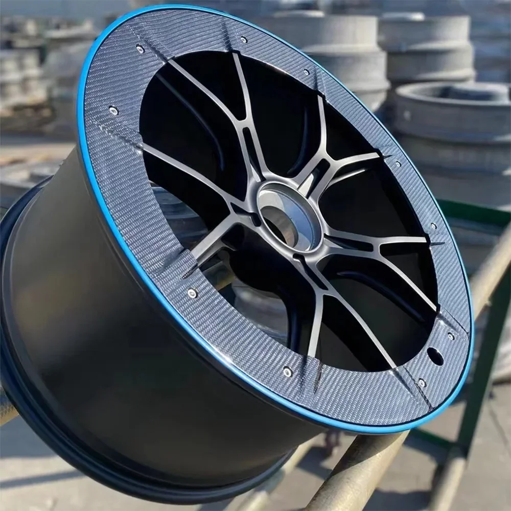 Llantas forjadas de aleación con aro fibra de carbono - imagen 3