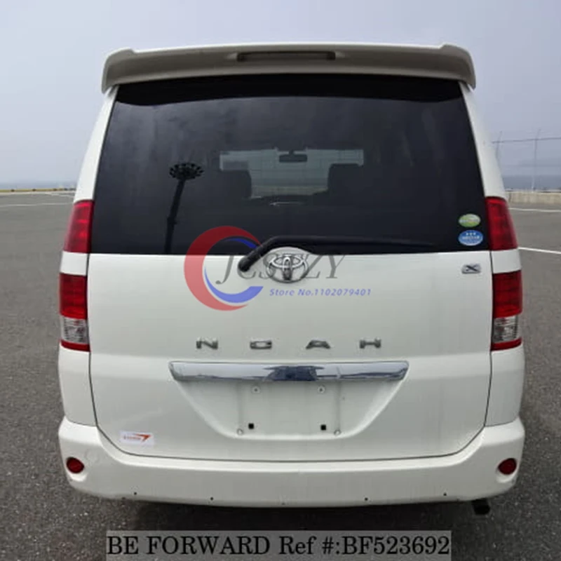 Alerón trasero Toyota NOAH Voxy 70 2005-2009