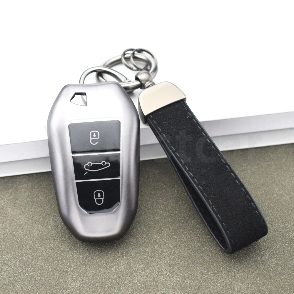 Funda de TPU colocada en una llave de coche