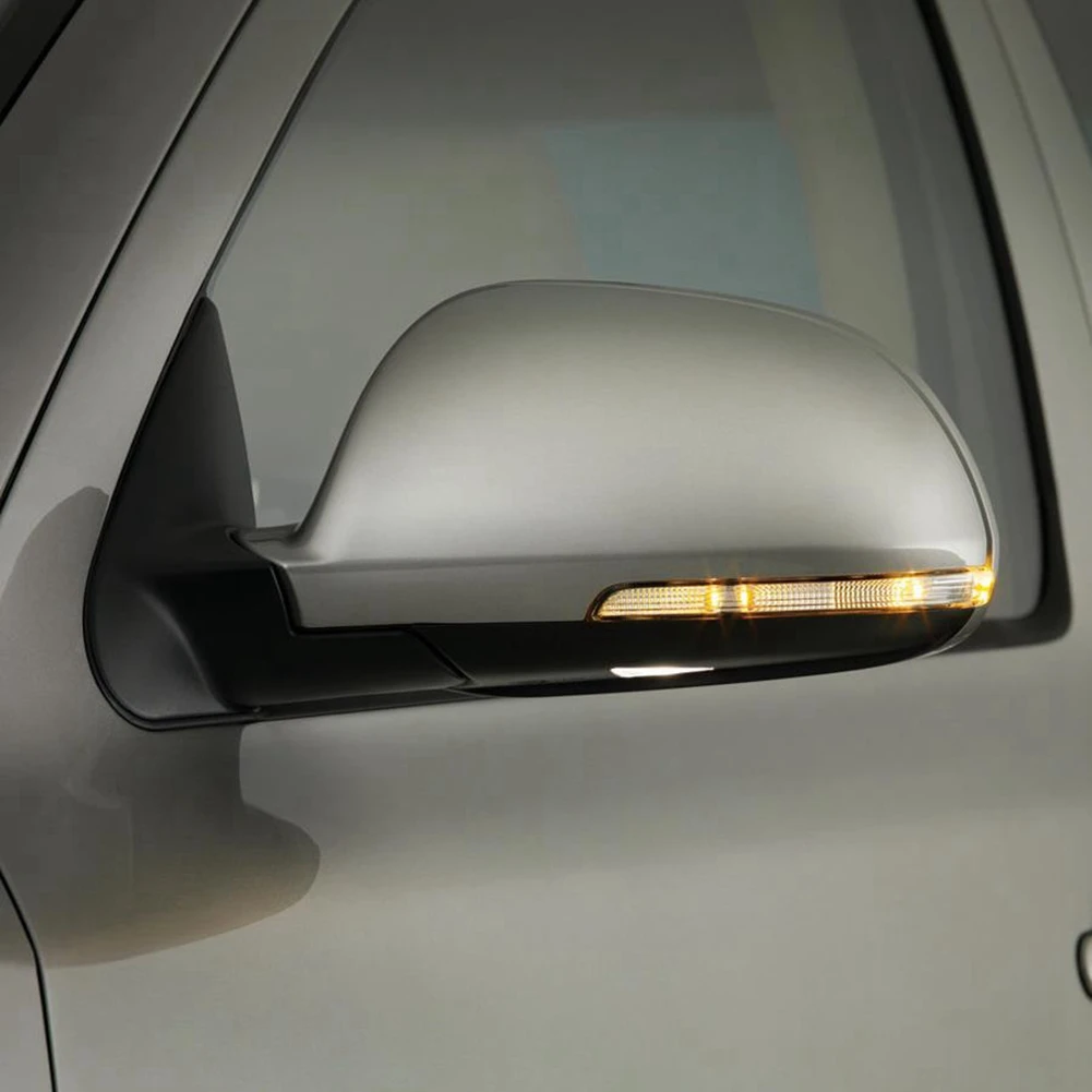 Luz LED para espejo con repetidor – Skoda Octavia II y Superb - imagen 4