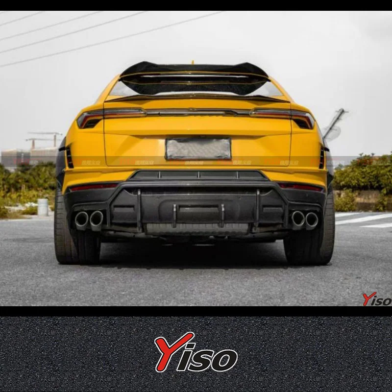 Kit aerodinámico de carbono seco estilo Vorsteiner para Urus S - imagen 3
