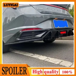 Alerón labio parachoques trasero con luz LED – Hyundai Elantra CN7