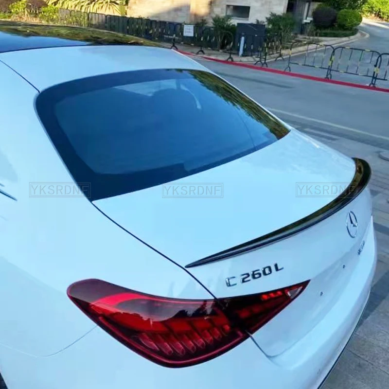 Alerón trasero con difusor embellecedor para Mercedes Clase C W206 - imagen 3