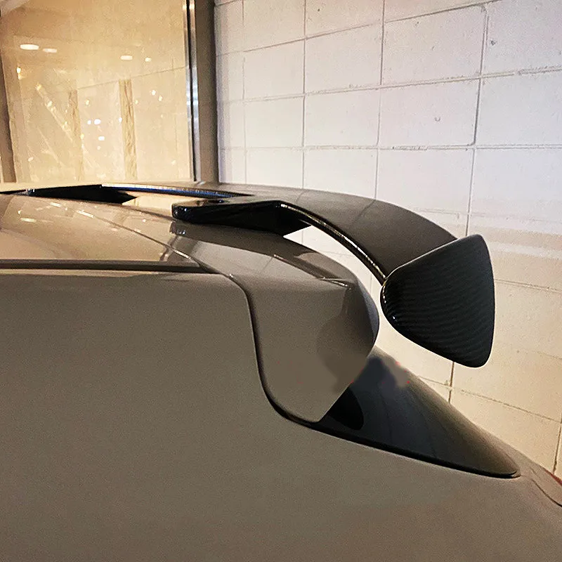 Tapa maletero Hyundai i30 FD con alerón carbono 2013-2016 - imagen 2