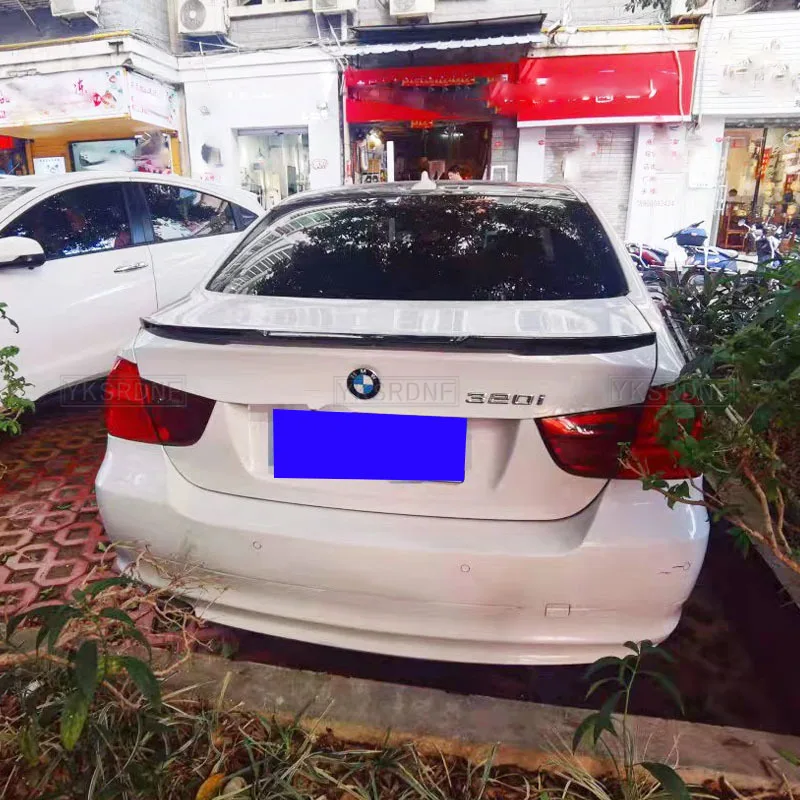 Alerón trasero BMW Serie 3 E90 M4 estilo carbono negro sedán - imagen 2