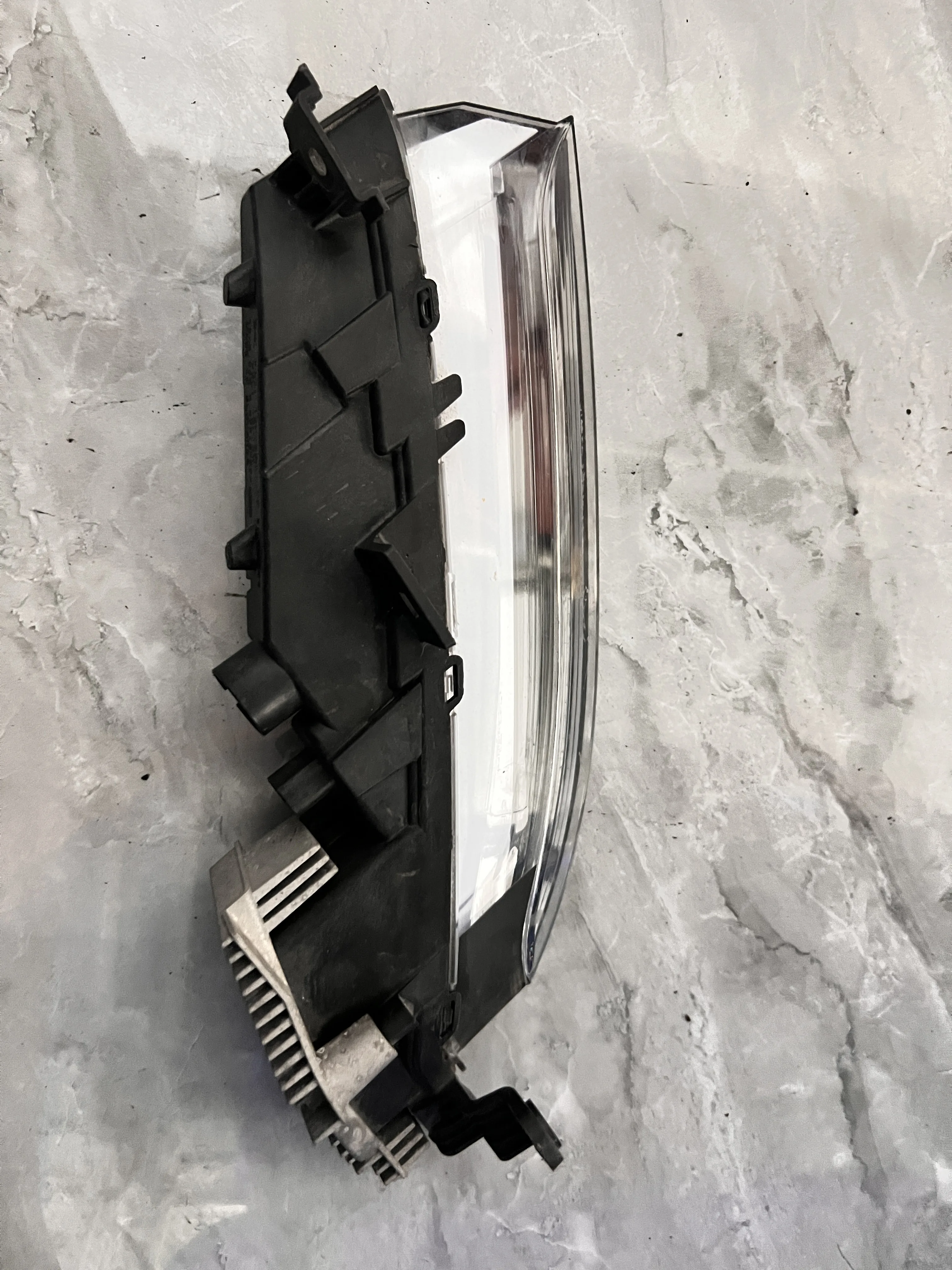 Luz de circulación diurna delantera derecha Porsche Panamera 12V - imagen 3
