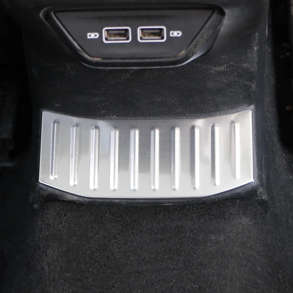 Reposabrazos Trasero Inoxidable VW T-Roc 2018-2023 - Accesorios Acero Inox - imagen 3