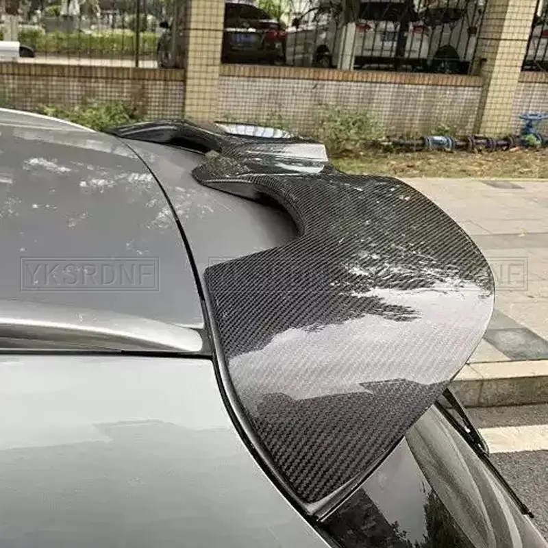 Alerón de carbono Mercedes-Benz Clase C W205 para maletero - imagen 2