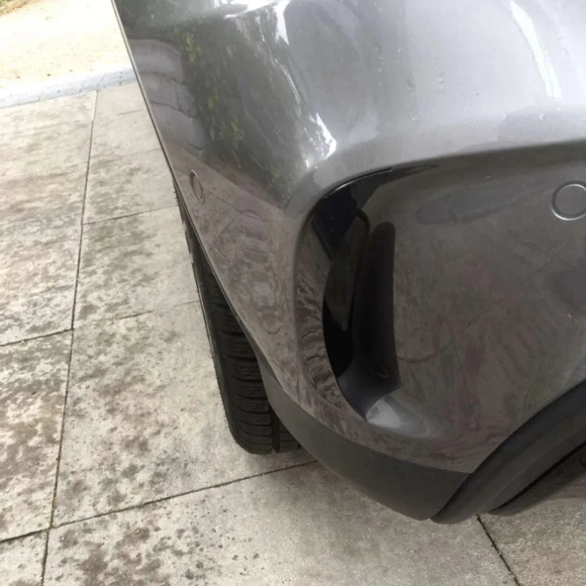 Par de rejillas ventilación parachoques trasero Mercedes GLA X156 negro brillante - imagen 4