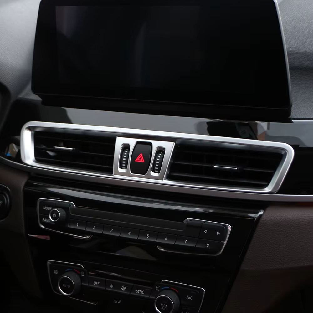 Embellecedor salida aire acondicionado consola central BMW X1 F48 - imagen 3