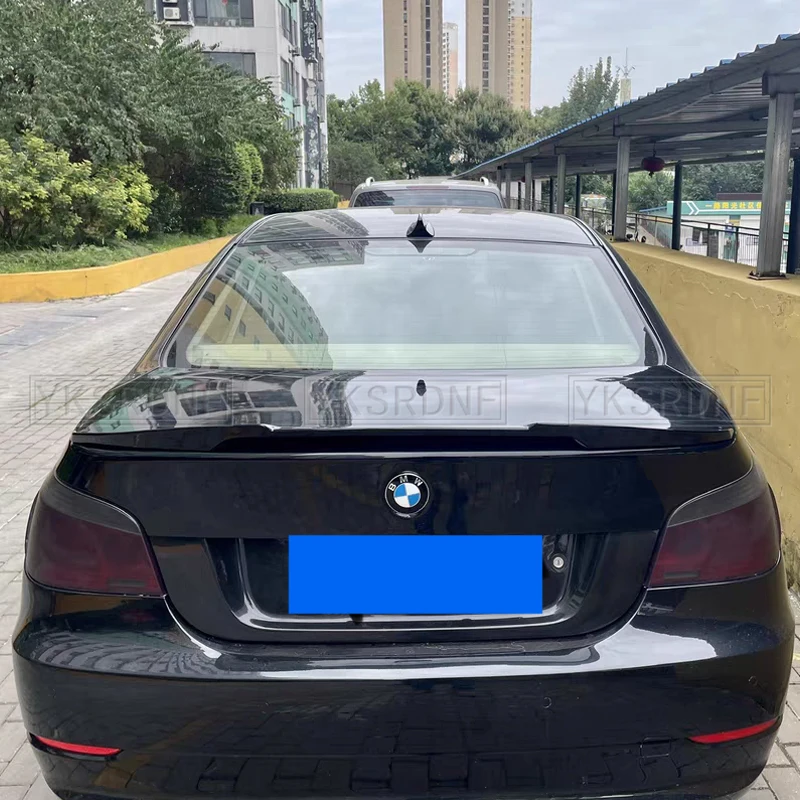 Alerón trasero M4 para BMW Serie 5 E60 – 520i 523i 525i - imagen 3