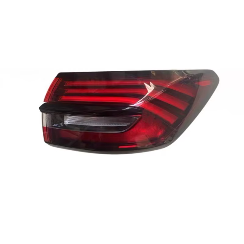 Piloto trasero Geely Coolray SX11 2019-2022 con luz de freno - imagen 3