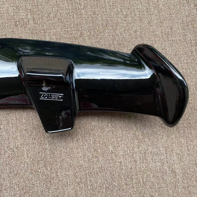 Alerón de techo RS para Renault Clio IV Sport Tourer 2013 - imagen 5