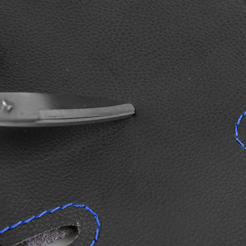 Funda de volante en cuero de microfibra para Toyota Prius 30 XW30 (2009-2015) - imagen 5