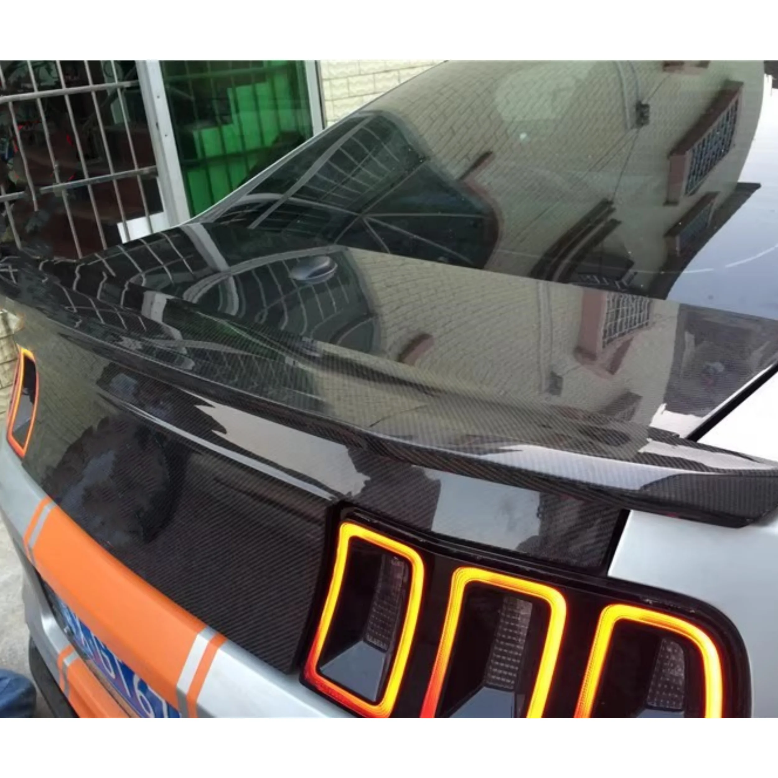 Alerón trasero de fibra de carbono estilo GT500 – Ford Mustang 09-14 - imagen 5