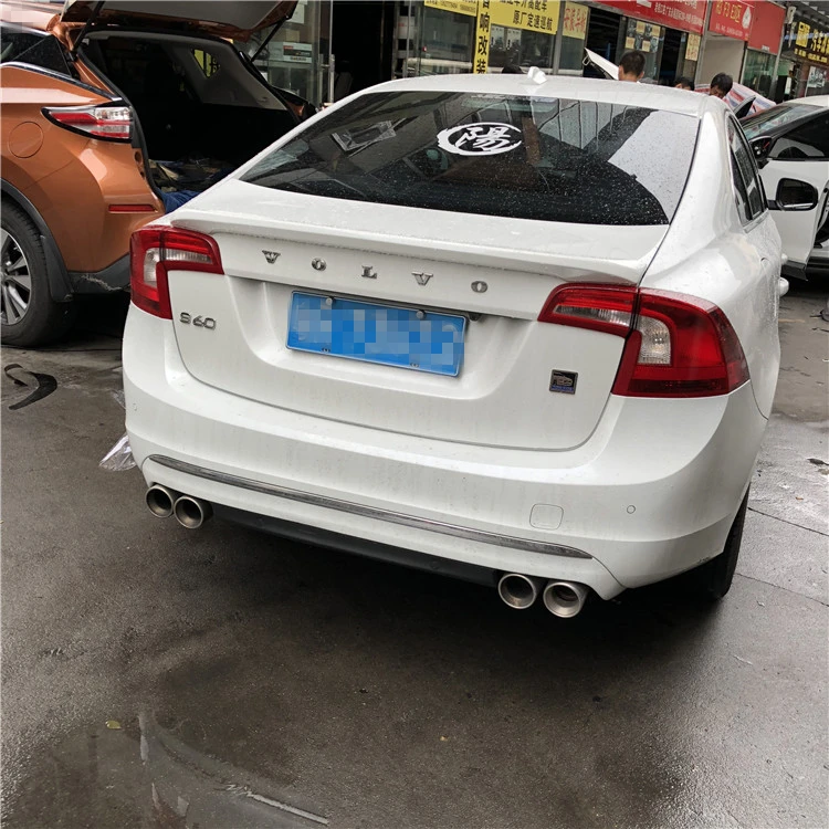 Alerón trasero primer para personalización del Volvo S60L