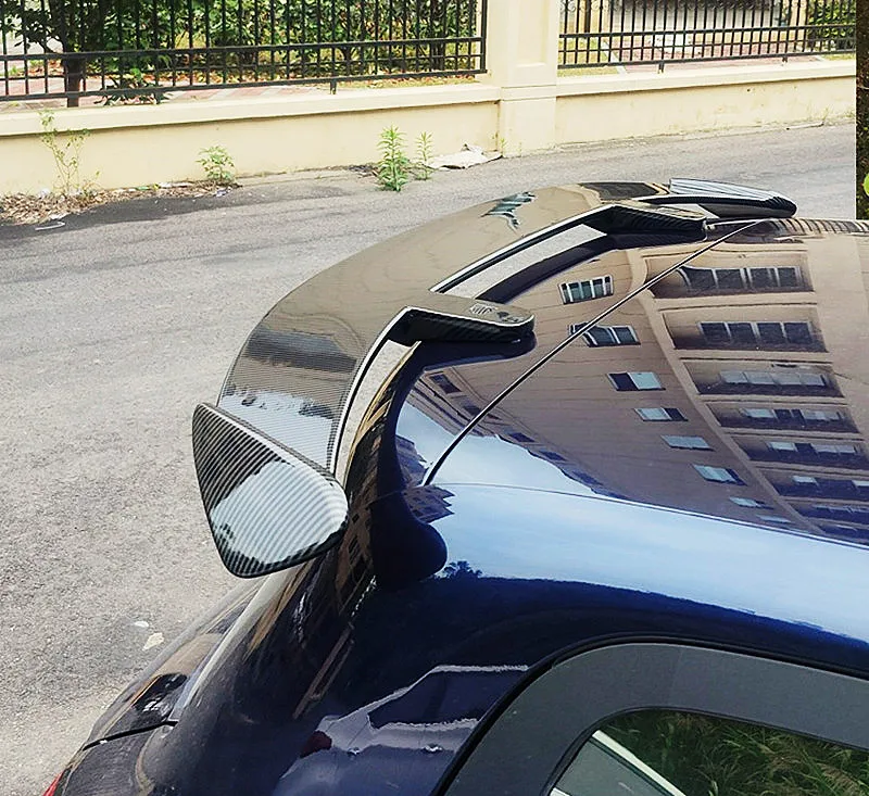 Detalle de la fibra de carbono del alerón