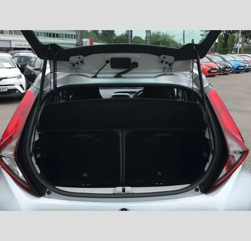 Amortiguadores puerta trasera Toyota Aygo AB40 2014-2022 maletero