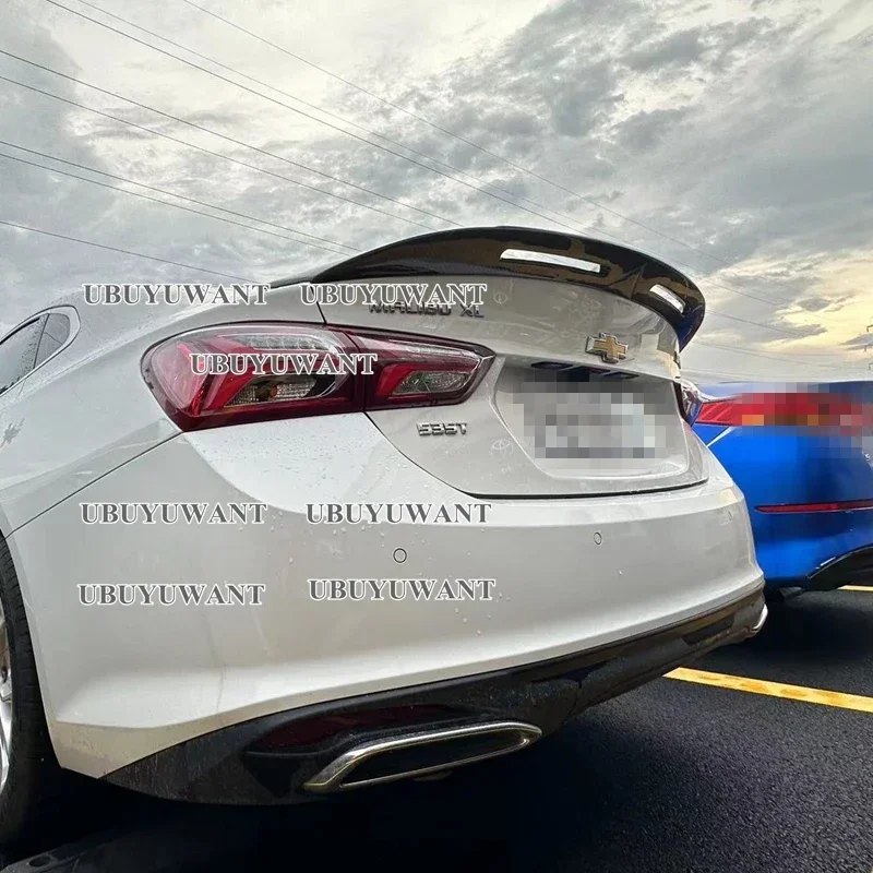 Alerón trasero estilo R efecto carbono para Chevrolet Malibu XL (2016-2023) - imagen 5