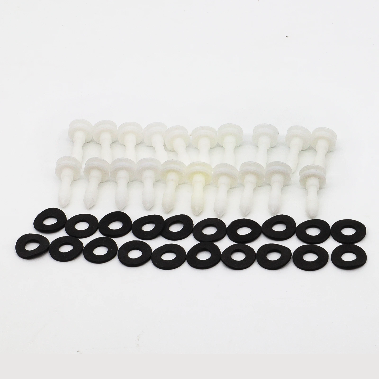 C2S13494 Jaguar Clips de sujecion para panel de puerta blanco - imagen 4