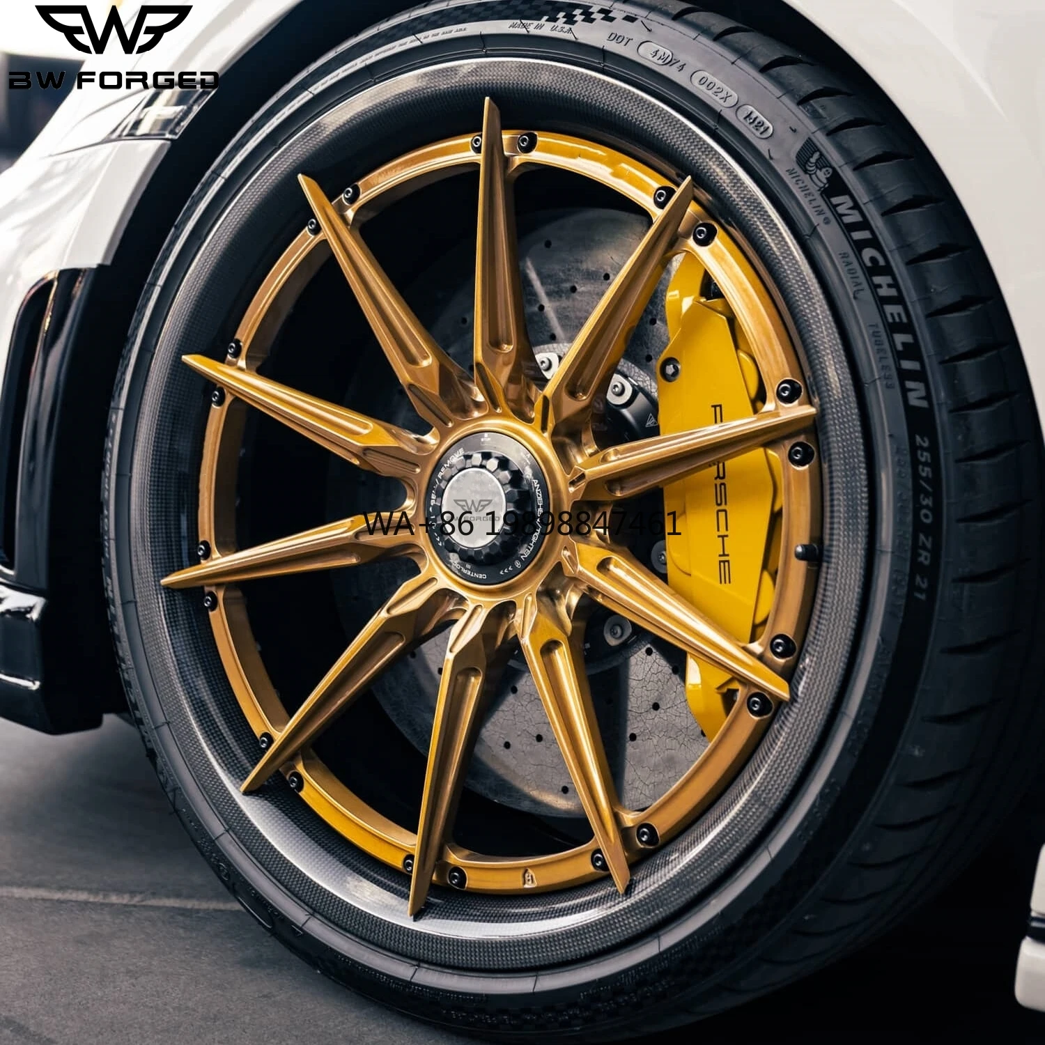 Labio envolvente fibra carbono para Audi A4, BMW Serie 3 y Porsche 911