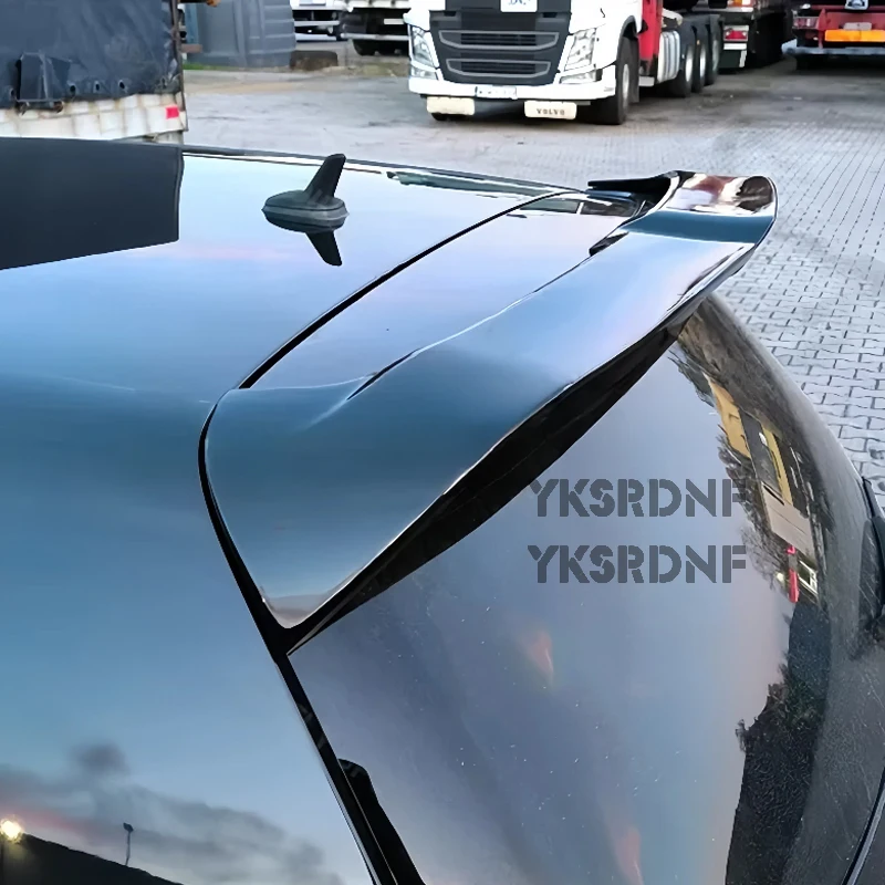 Alerón trasero estilo Oettinger carbono VW Golf 5 GTI R32 - imagen 4