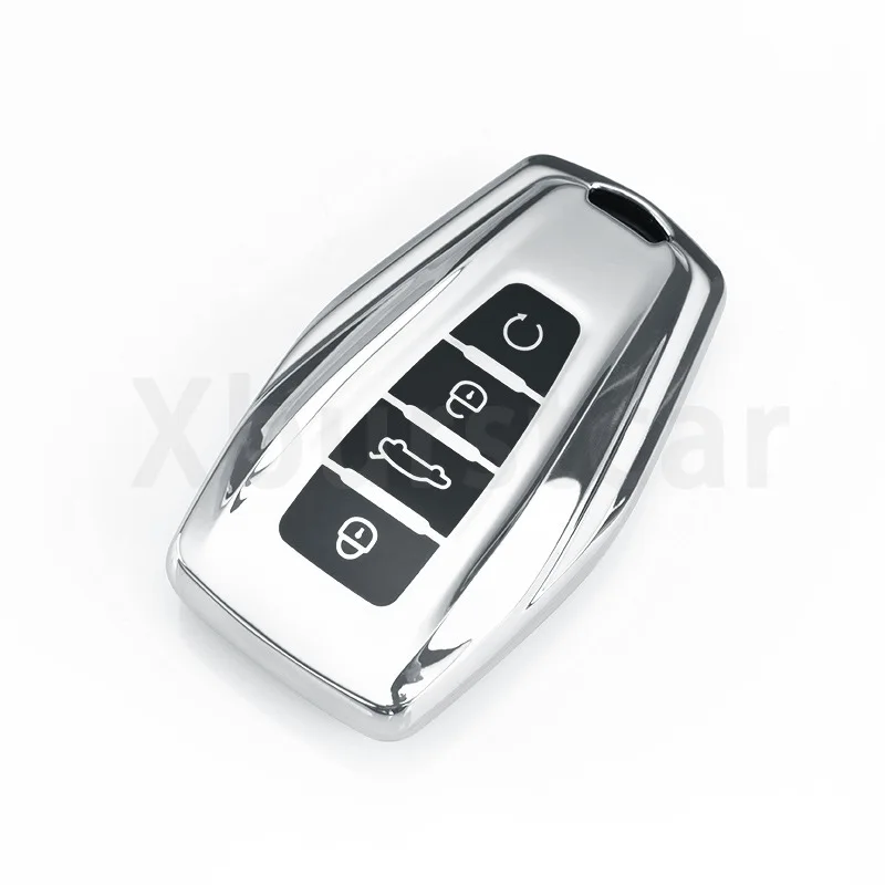 Funda protectora colocada sobre una llave de coche