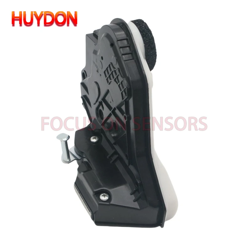 69060-0E030 Actuador cerradura trasera izquierda – Toyota Tundra - imagen 2