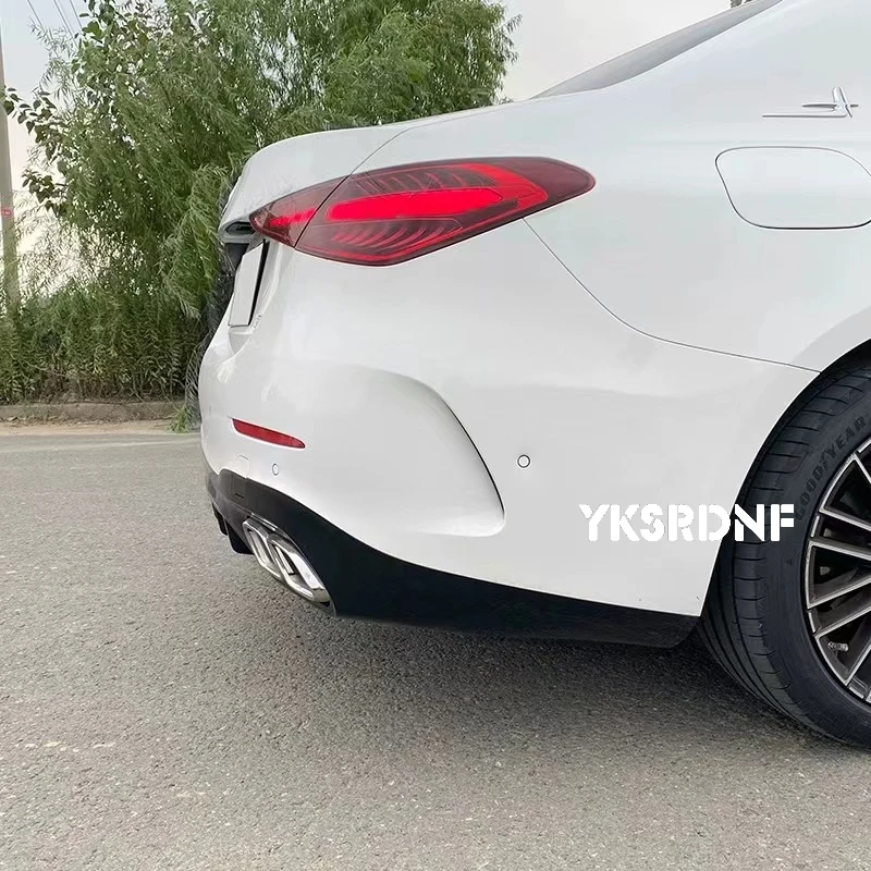 Difusor trasero C63 AMG para Mercedes W206 Clase C - imagen 5