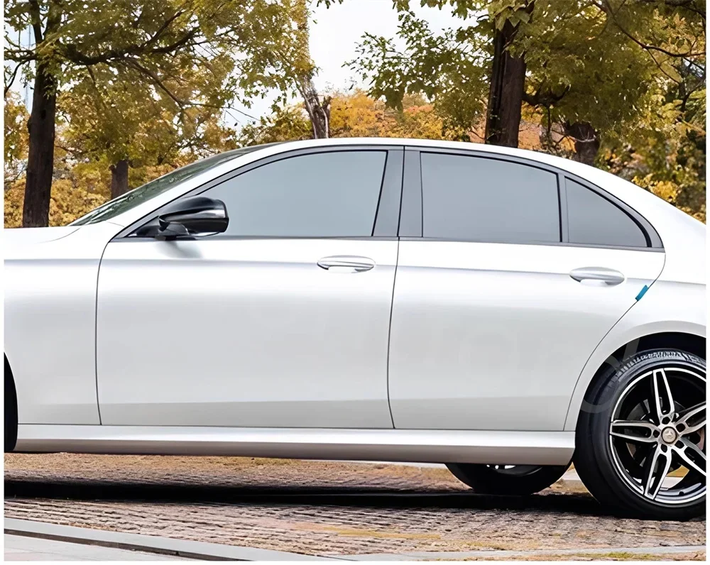 Embellecedor negro de lentejuelas para Mercedes Clase E W213 2016-2023 - imagen 4