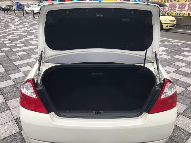 Amortiguador de gas de maletero Nissan Fuga Y50 2004-2009