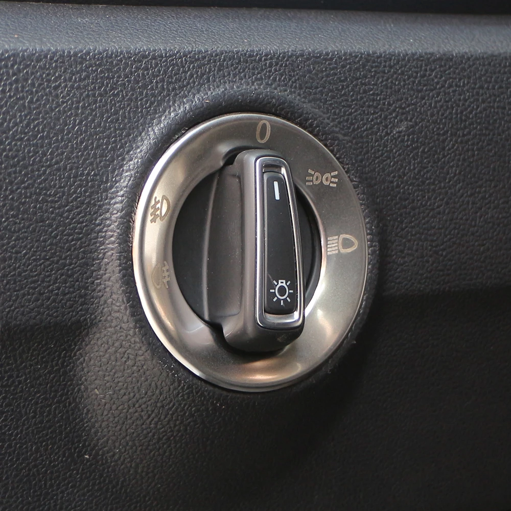 Accesorio plateado para personalizar el interior del T-Roc