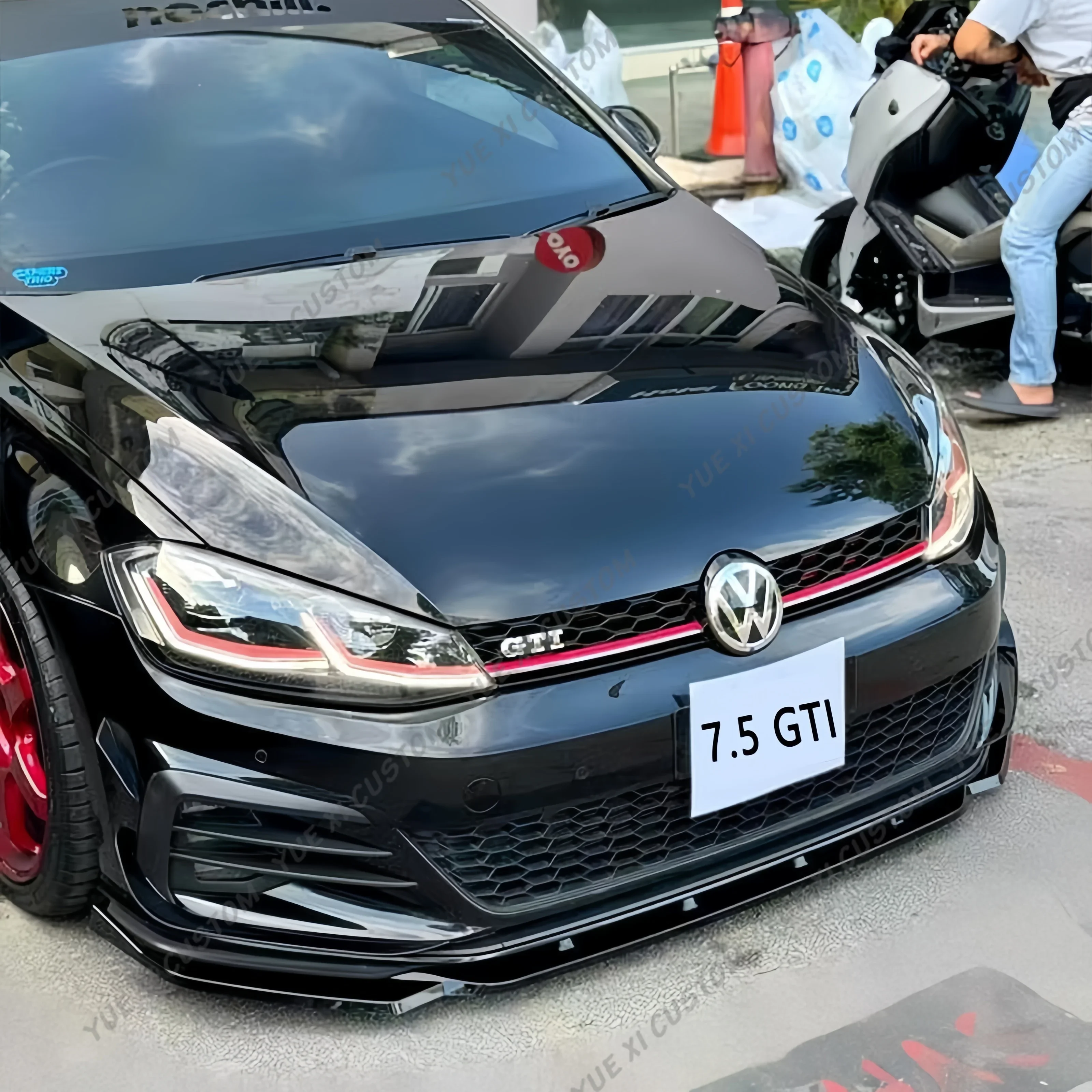 Labio delantero estilo Maxton para VW Golf 7.5 GTI/GTD 2017-2020