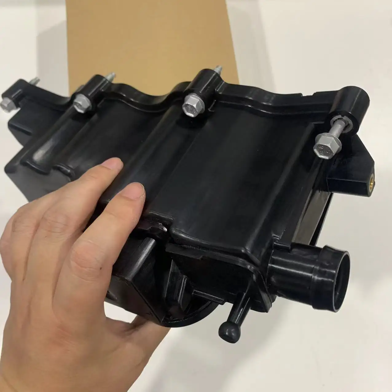 LR110464 Cubierta de culata para Land Rover Range Rover Evoque 2.0 - imagen 4