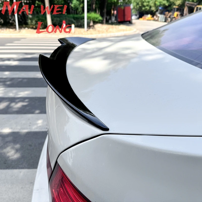 Para BMW 5 Series F10 F18 M5 520i 528i 535i 525i 530i 2010 11 12 13 14 15 16 17 negro carbono ABS tapa trasera del maletero alas del alerón del coche - imagen 2